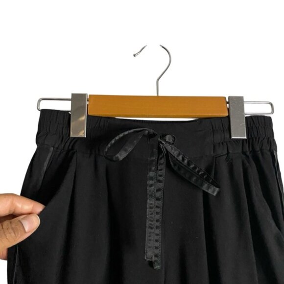 Talula Women's Black Relaxed Drawstring Waist Tapered Jogger Pant - Picture 4 of 9